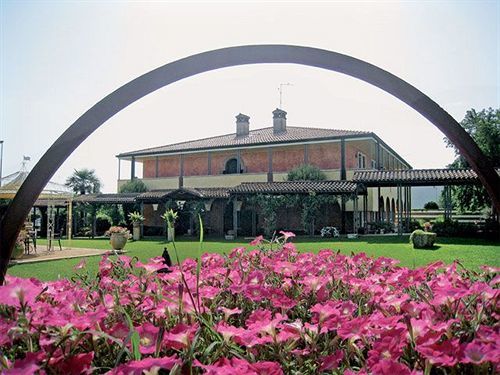 Hotel Il Chiostro Oppeano ภายนอก รูปภาพ